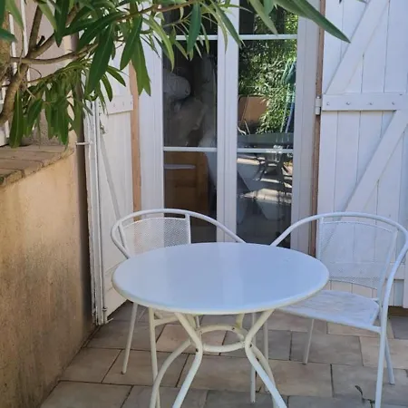 Mazet Domaine Des Restanques בית נופש סן-מקסים
