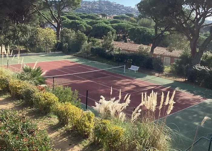 Mazet Domaine Des Restanques *